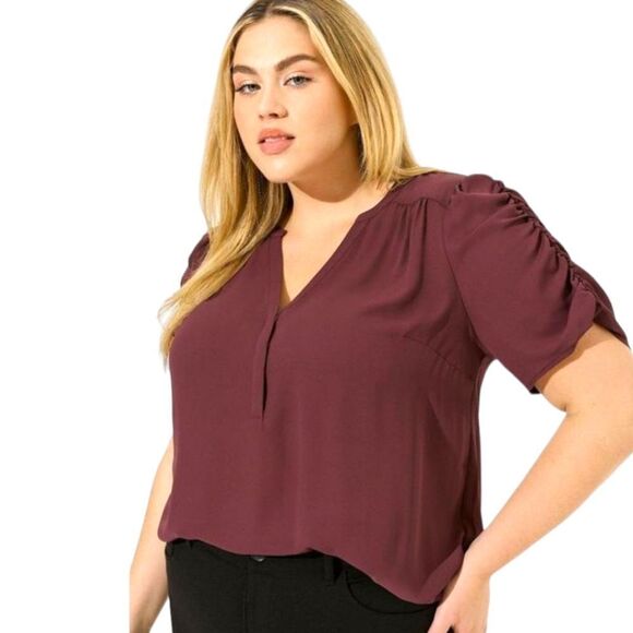 TORRID Plus Size Harper Georgette Sassafras Ruched Short Sleeve Blouse - Picture 1 of 16